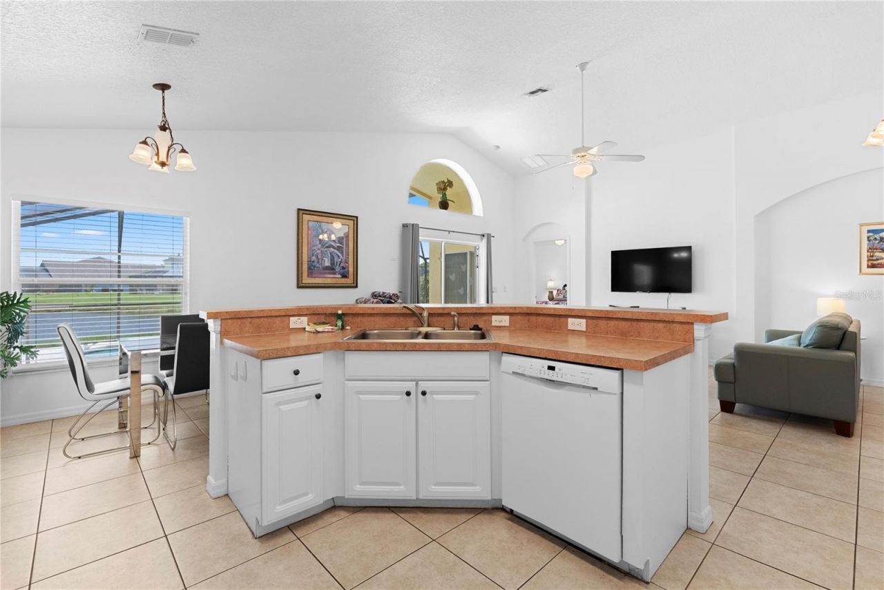 4811 Cumbrian Lakes Drive , Kissimmee, FL 34746 Photo