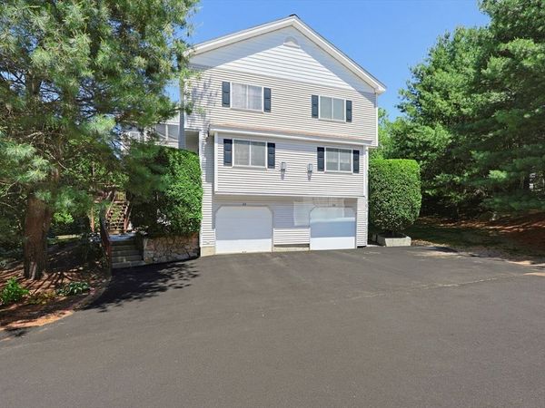 33 Half Crown Cir, Unit 33, Ashland, MA 01721