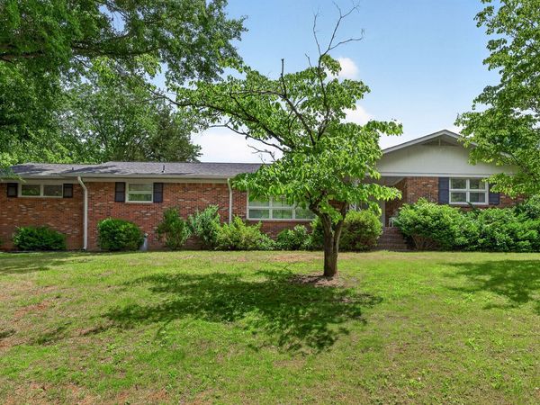 640 Cill St , Smithville, TN 37166