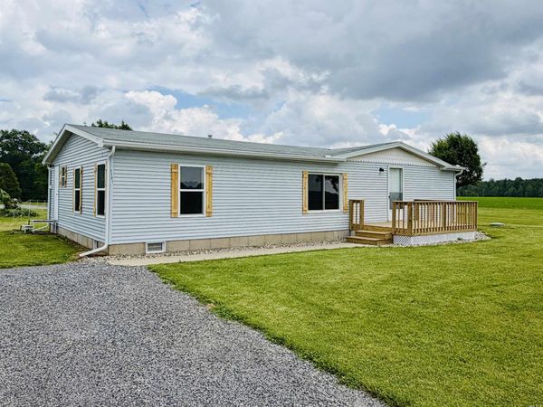 1101 S 425 W, Kimmell, IN 46760