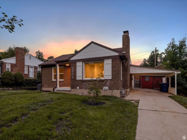 2504 E Wilmington Ave S, Salt Lake City, UT 84109 Main Photo