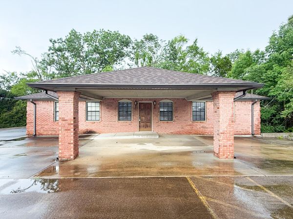 618 Alcorn Dr., Corinth, MS 38834