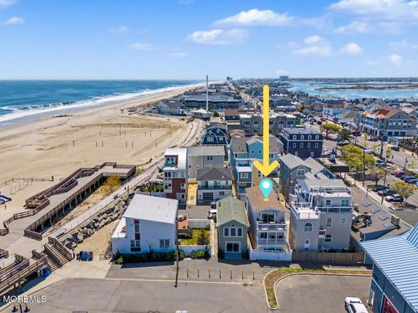 7 E Church Street, Sea Bright, NJ 07760