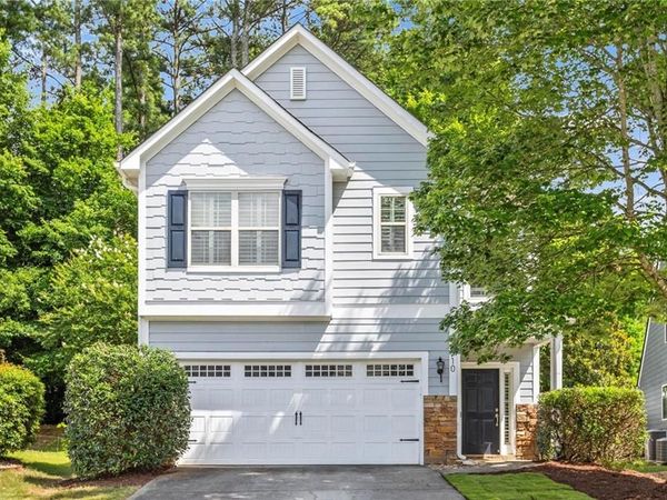 910 Silver Lake Drive , Acworth, GA 30102