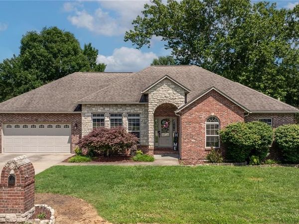 115 Keystone Drive, Jackson, MO 63755