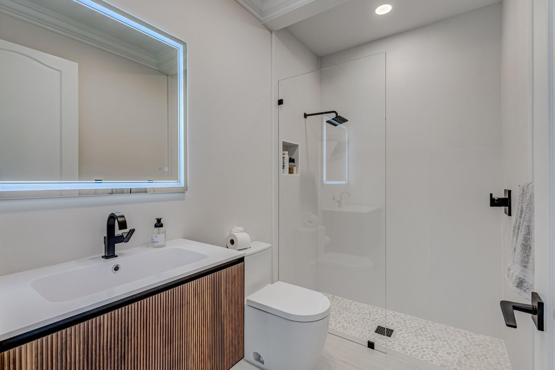 27 Marina Gardens Drive, Palm Beach Gardens, FL 33410 Photo