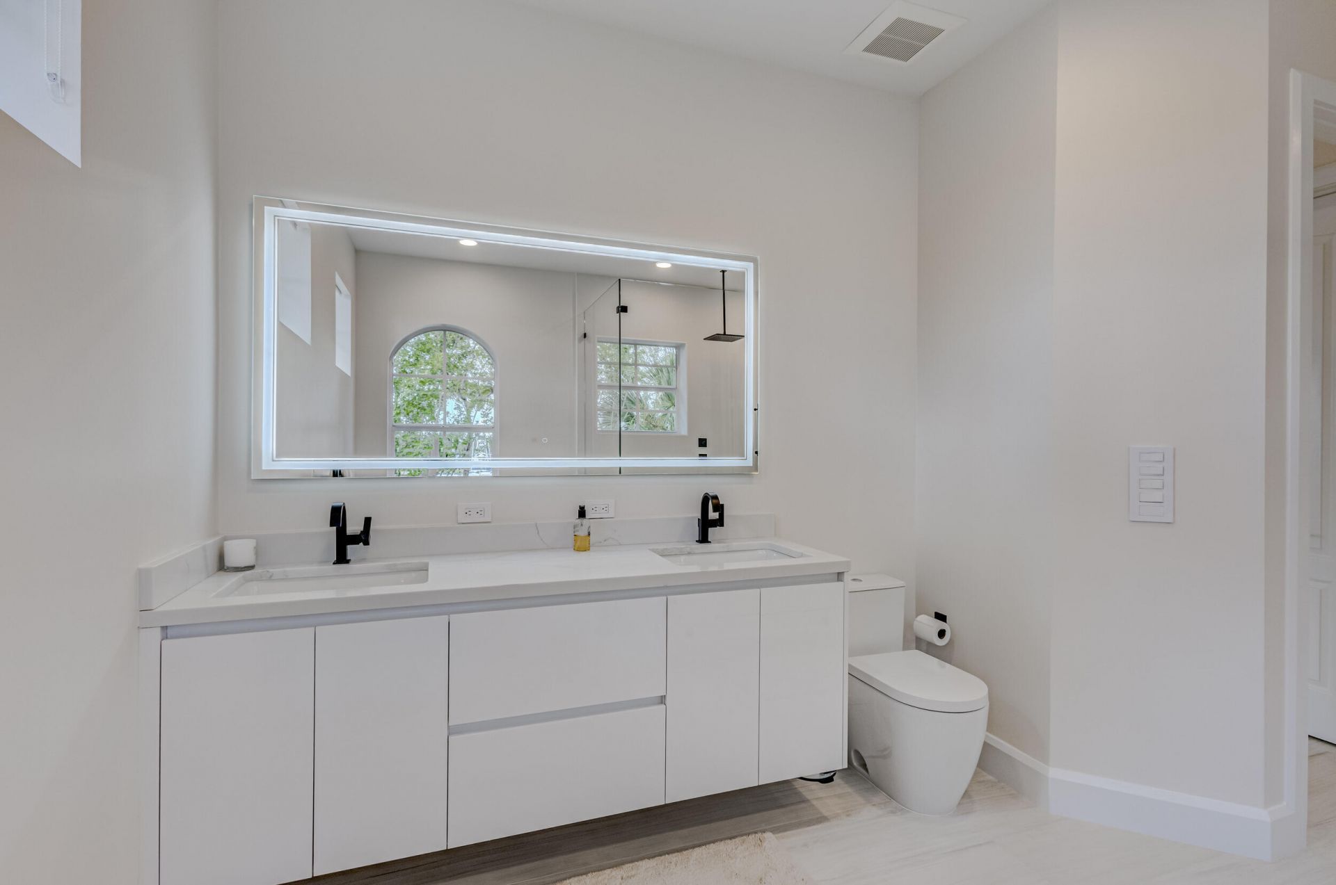 27 Marina Gardens Drive, Palm Beach Gardens, FL 33410 Photo