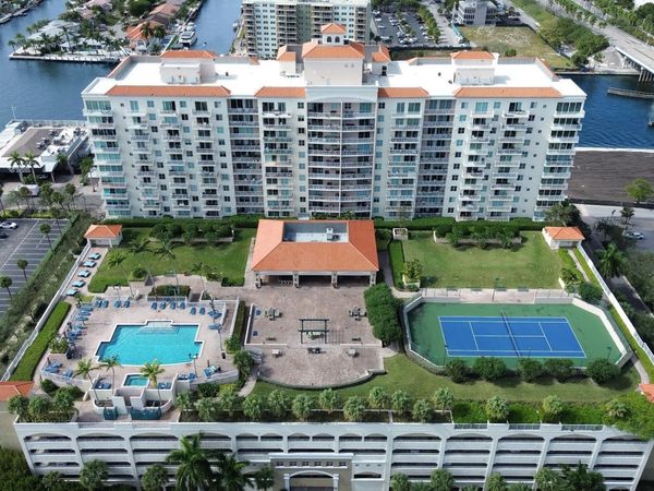 3020 NE 32nd Street, Unit 905, Fort Lauderdale, FL 33306