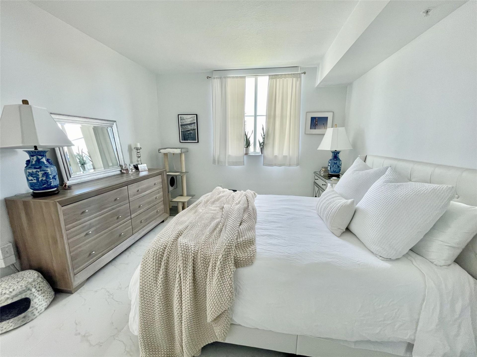 3020 NE 32nd Street, Unit 905, Fort Lauderdale, FL 33306 Photo