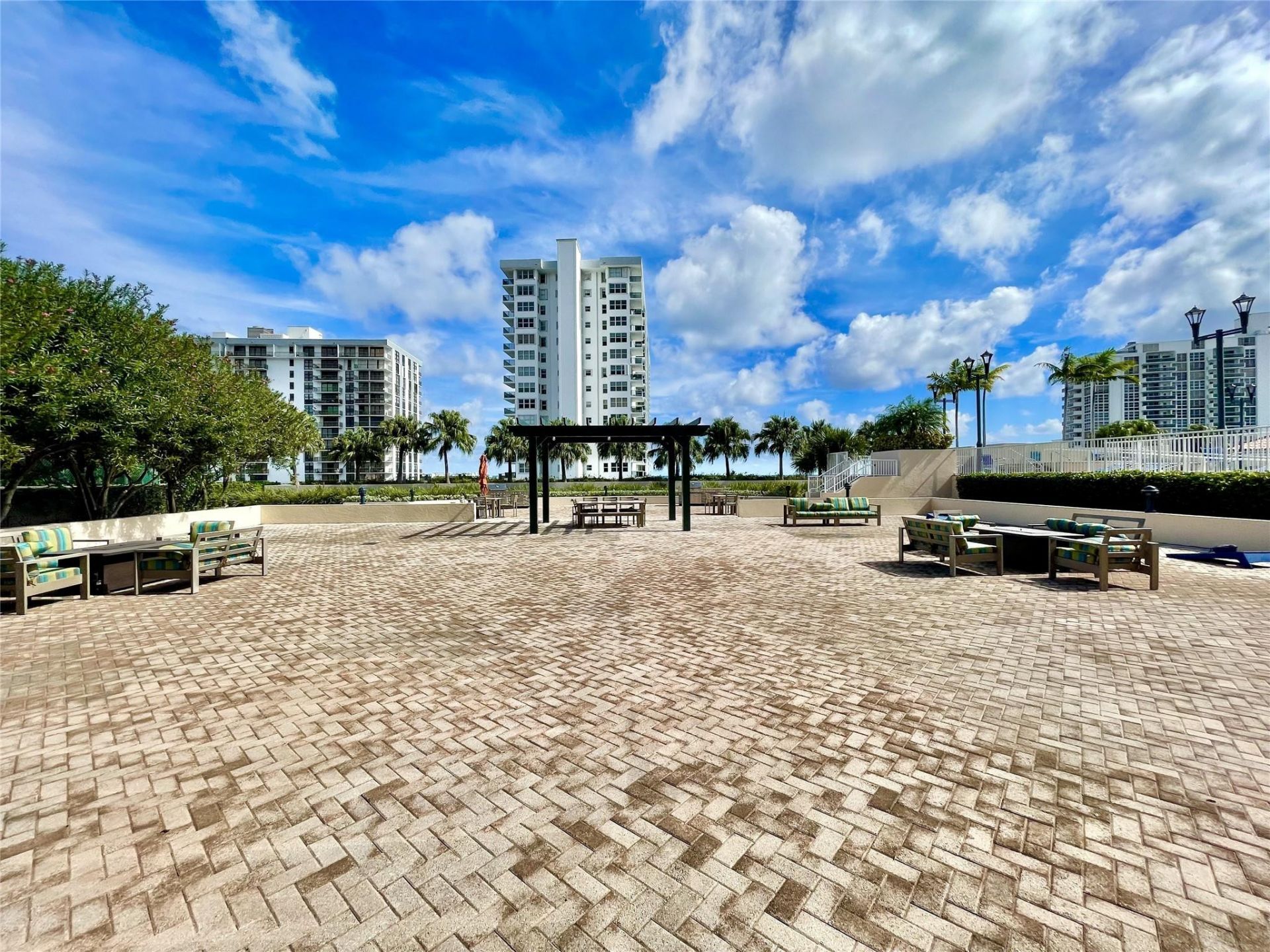 3020 NE 32nd Street, Unit 905, Fort Lauderdale, FL 33306 Photo