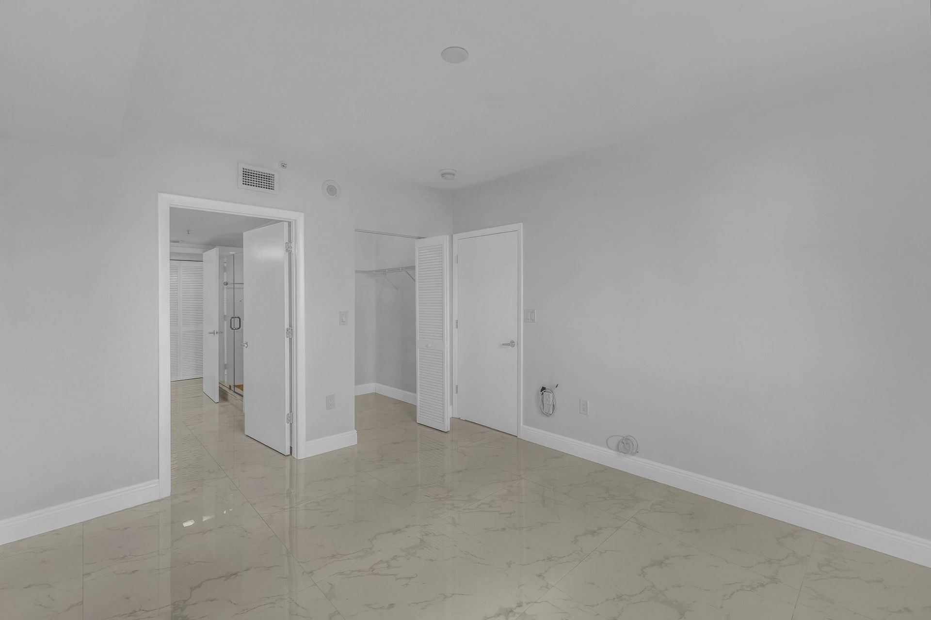 3020 NE 32nd Street, Unit 905, Fort Lauderdale, FL 33306 Photo