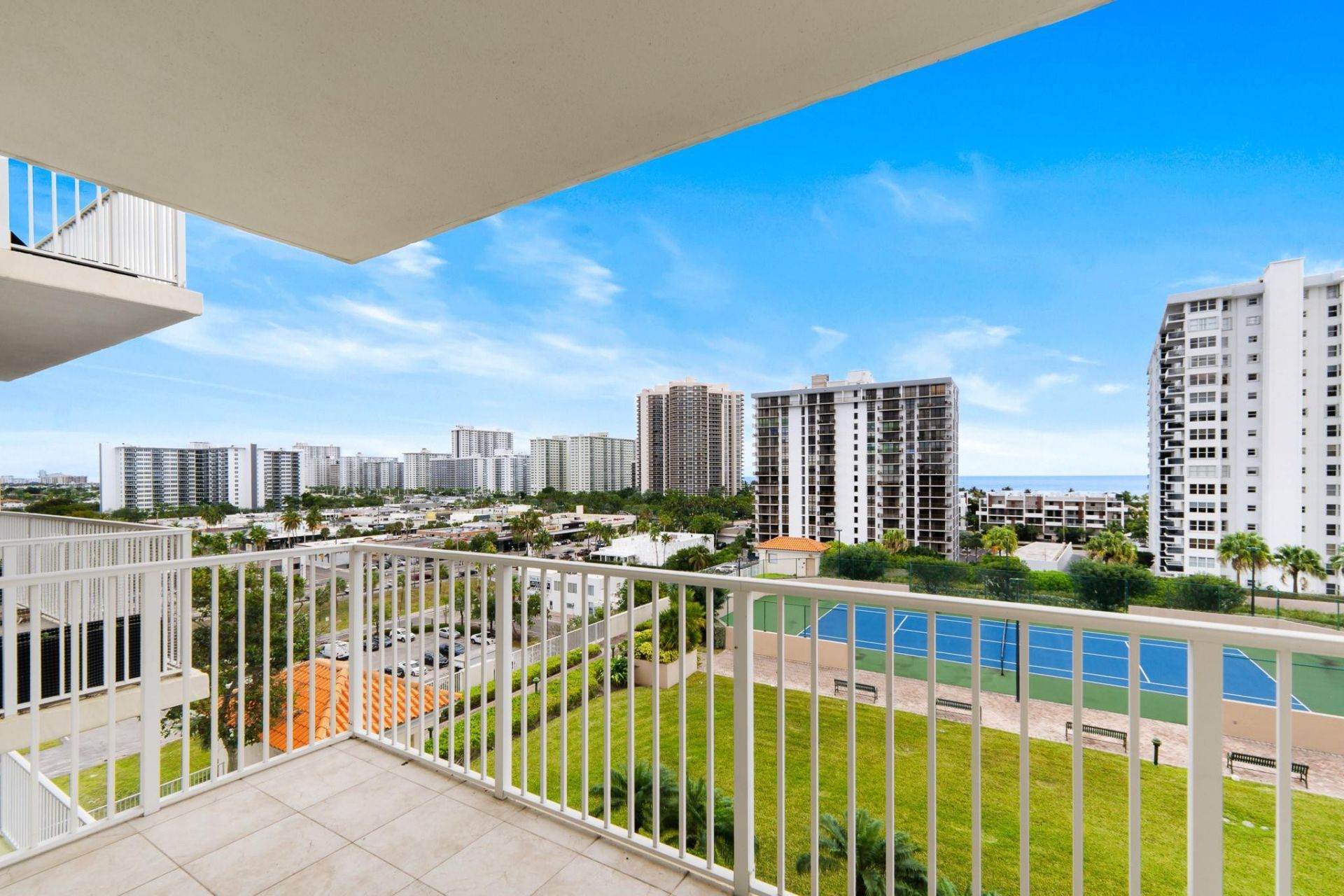 3020 NE 32nd Street, Unit 905, Fort Lauderdale, FL 33306 Photo