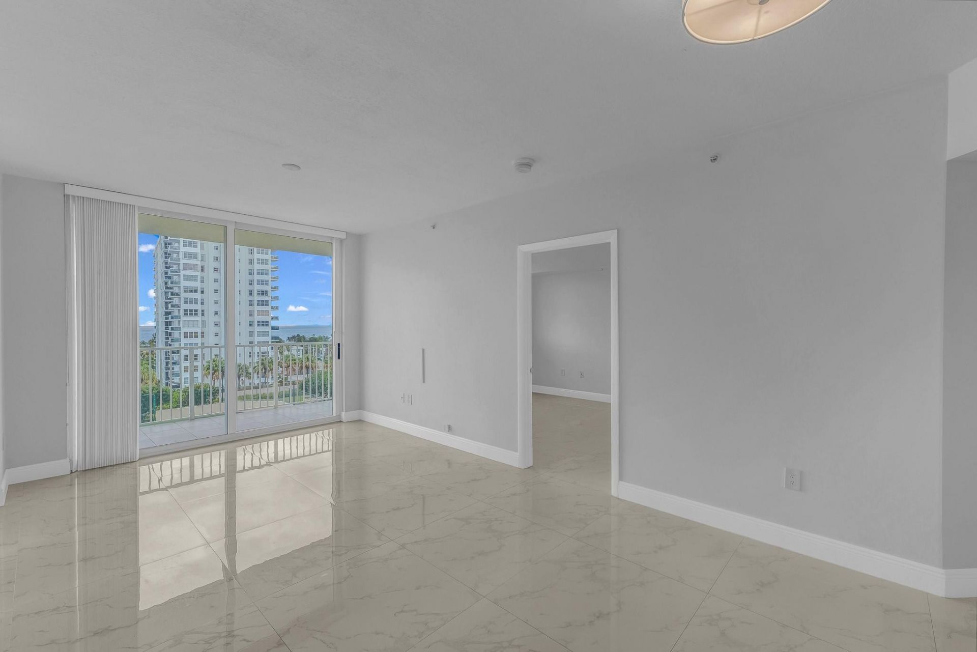 3020 NE 32nd Street, Unit 905, Fort Lauderdale, FL 33306 Photo