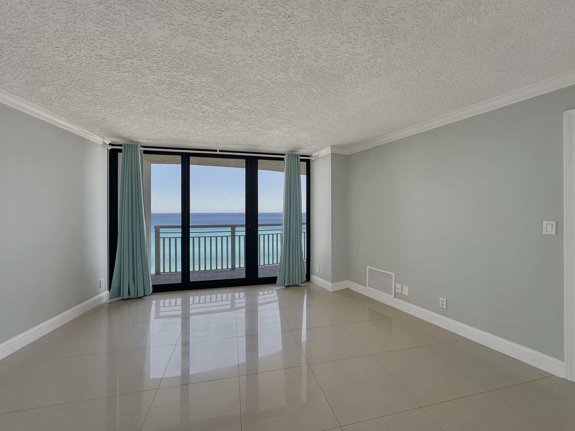 3000 N Ocean Drive, Unit 23 E, Singer Island, FL 33404 Photo