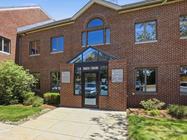 100 Conifer Hill Dr, Unit 307, Danvers, MA 01923