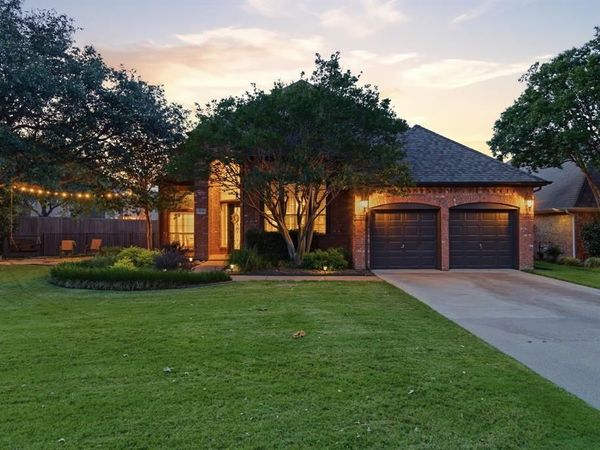 3544 Boxwood Drive, Grapevine, TX 76051