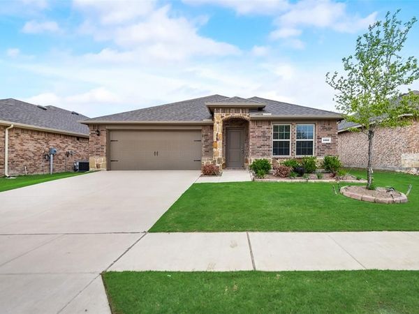 1302 Meadow Creek Drive, Princeton, TX 75407