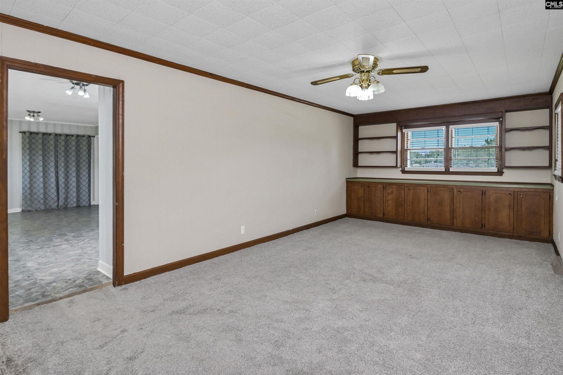 303 Nell Street  Photo 26