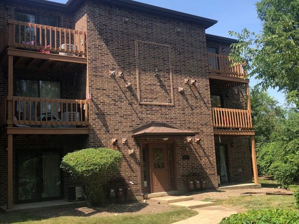 2226 Abbeywood Drive, Unit F, Lisle, IL 60532