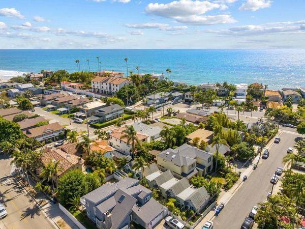 215-223 Lolita Street, Encinitas, CA 92024