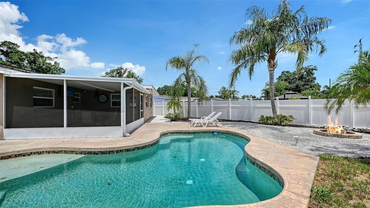 3681 Stokes Dr Drive, Sarasota, FL 34232 Photo