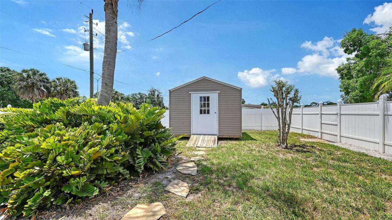 3681 Stokes Dr Drive, Sarasota, FL 34232 Photo