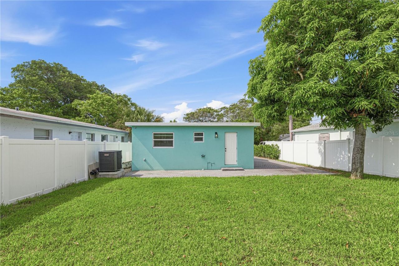 335 NE 12th Avenue, Boynton Beach, FL 33435 Photo