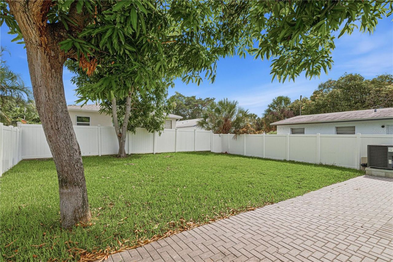 335 NE 12th Avenue, Boynton Beach, FL 33435 Photo