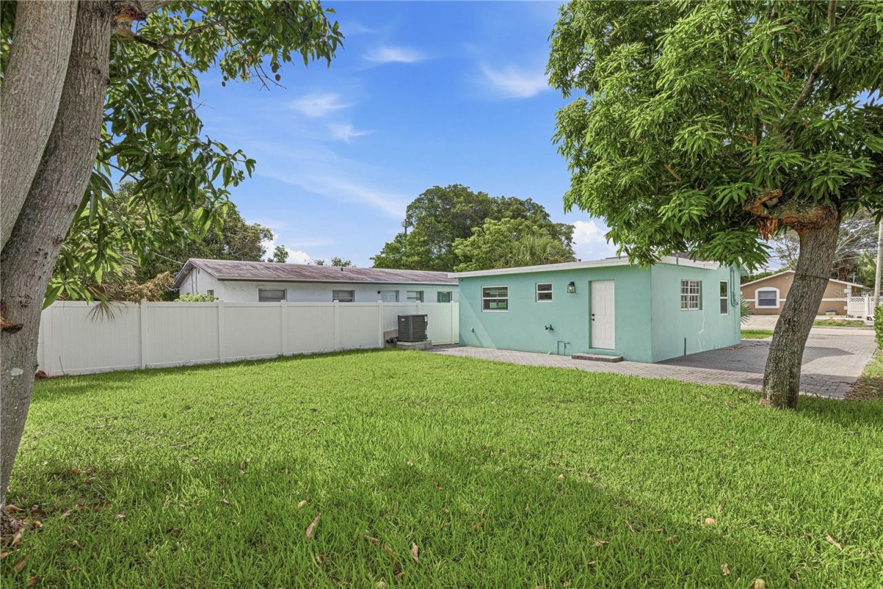 335 NE 12th Avenue, Boynton Beach, FL 33435 Photo