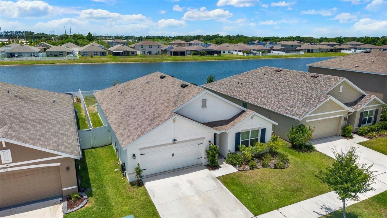 1013 Tidal Rock Ave, Ruskin, FL 33570 Main Photo