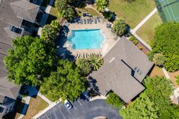 272 Alexandra Drive photo 4