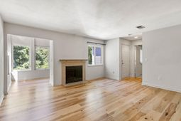 272 Alexandra Drive photo 4