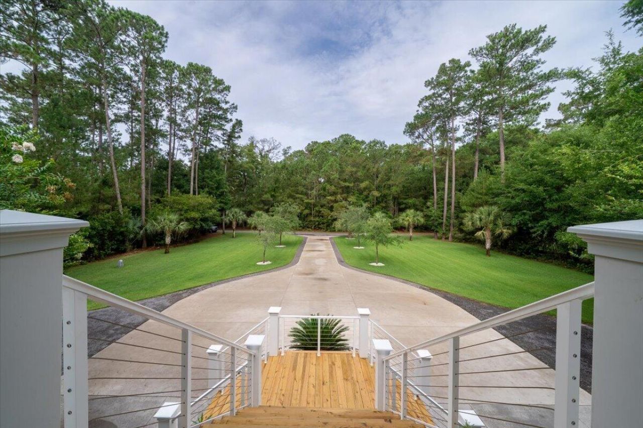 1430 Marsh Bluff Court Photo 8