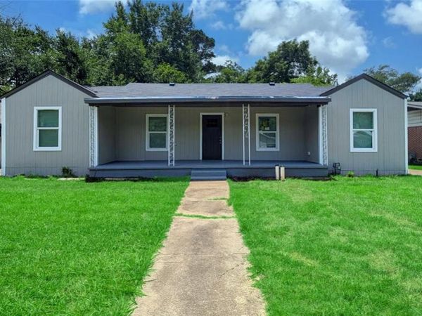1404 E Polk Street, Paris, TX 75460