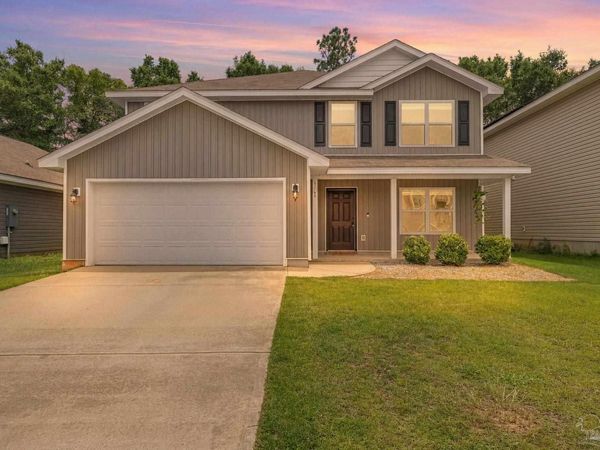 5765 Blackhorse Cir, Pensacola, FL 32526