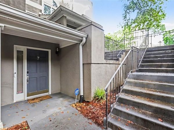7 Saint Claire Lane NE, Atlanta, GA 30324