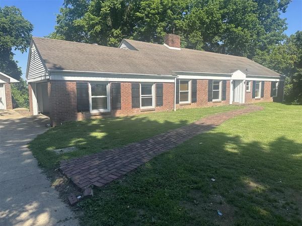 64 Main Street , Central City, KY 42330