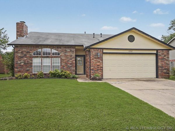 12502 E 77th Place North , Owasso, OK 74055