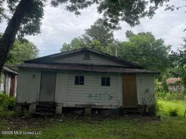 1717 9th Avenue, Meridian, MS 39301