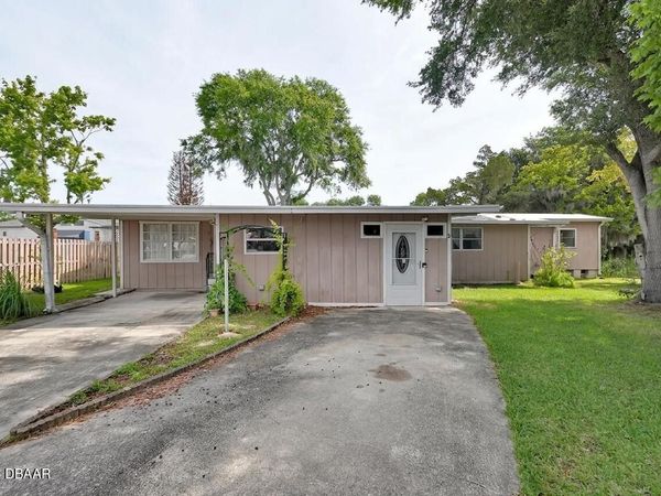 5 Pinewood Court, South Daytona, FL 32119