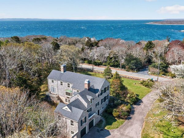64 Church Street, Woods Hole, MA 02543