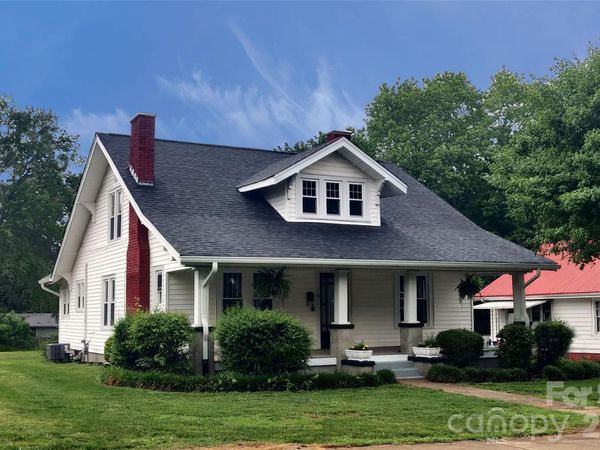 46 Falls Avenue , Granite Falls, NC 28630