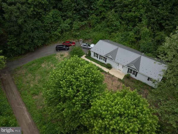 250 ROBIN TRAIL, DELTA, PA 17314