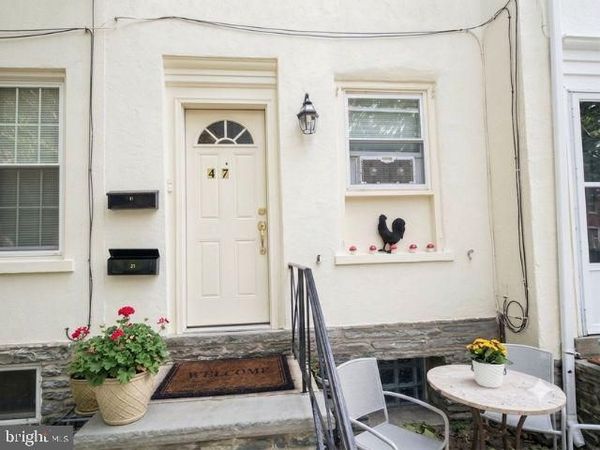 47 HIGHLAND AVENUE W, Unit 2 EAST, PHILADELPHIA, PA 19118