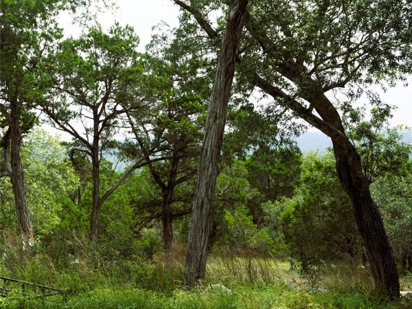 850 Days End RD, Wimberley, TX 78676