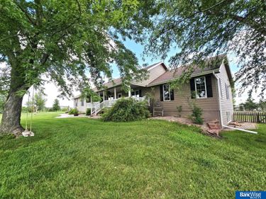 6830 SW 9 Street, Lincoln, NE 68523