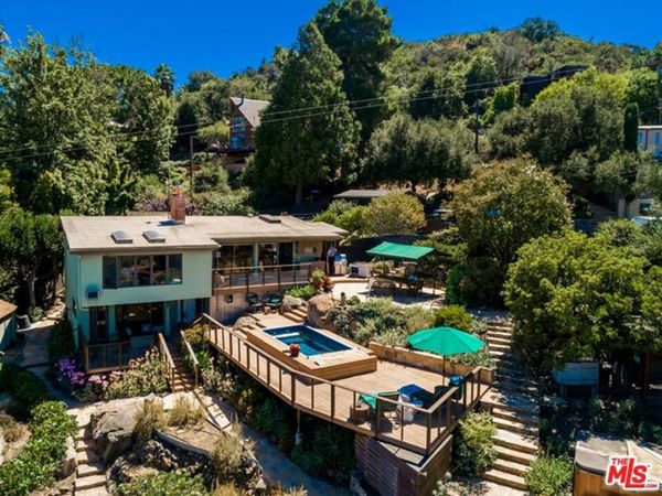 19933 Summit Drive, Topanga, CA 90290