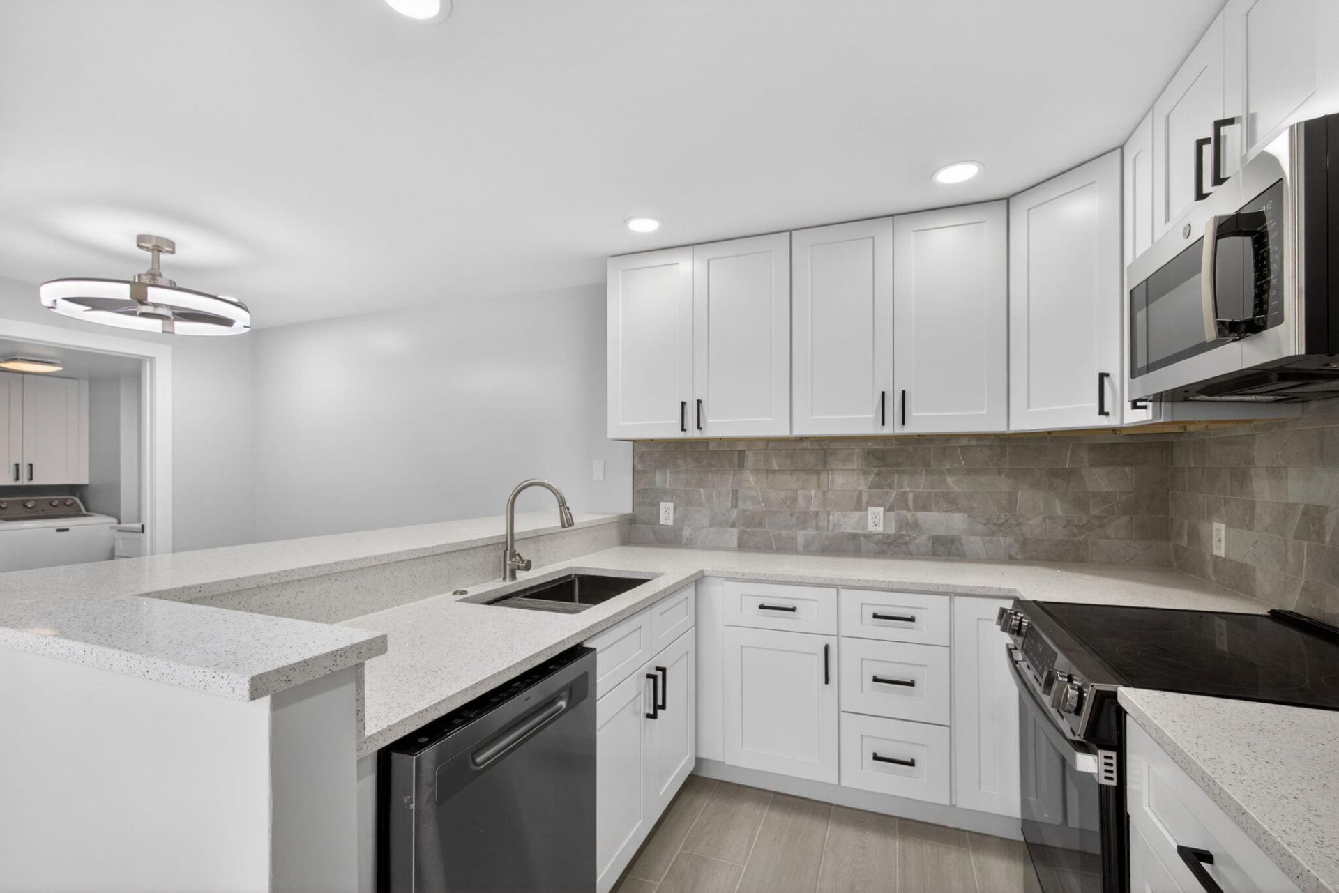 183 Charter Way, West Palm Beach, FL 33407 Photo
