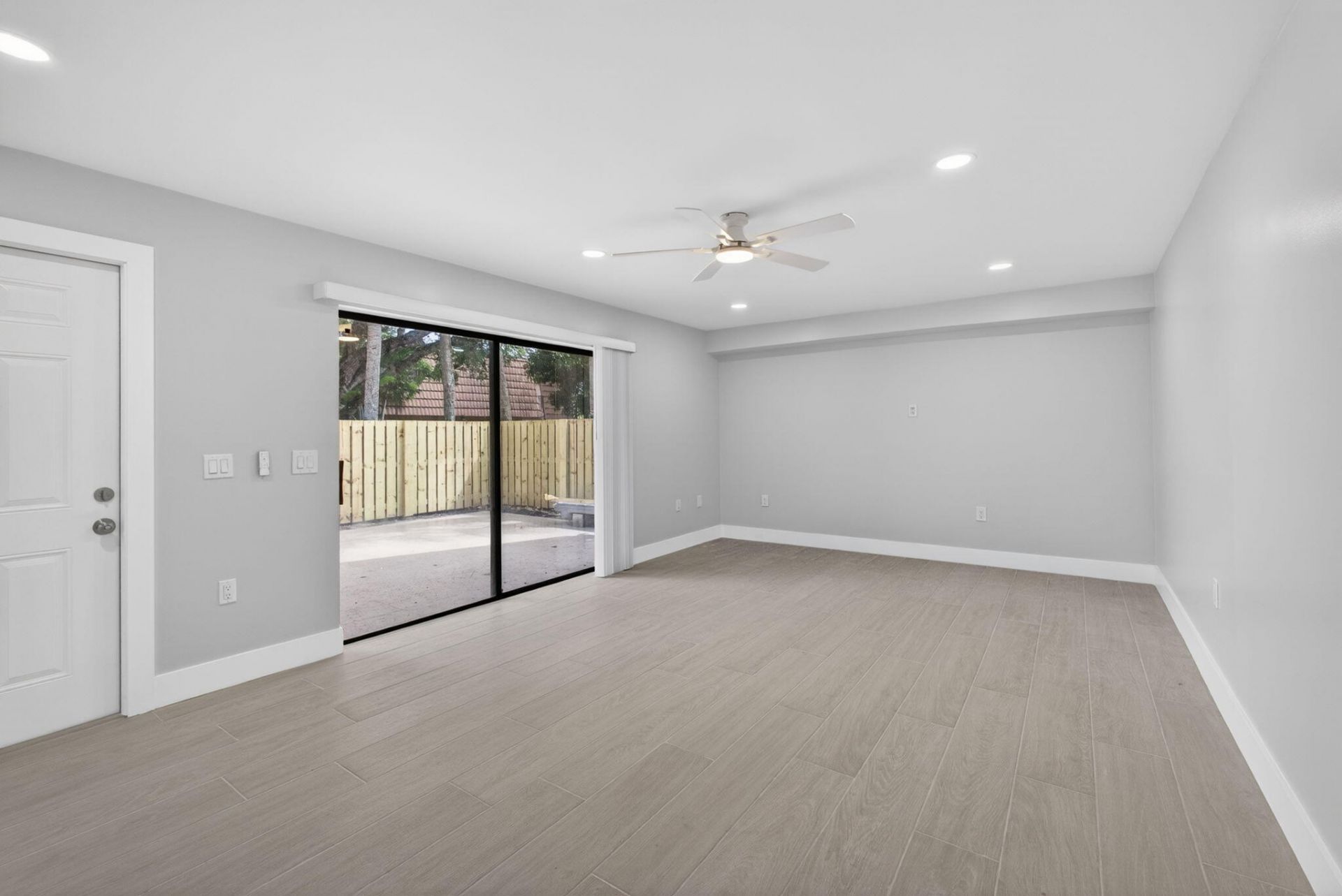 183 Charter Way, West Palm Beach, FL 33407 Photo