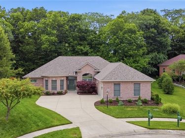 1901 N Regent Park Drive, Bellbrook, OH 45305